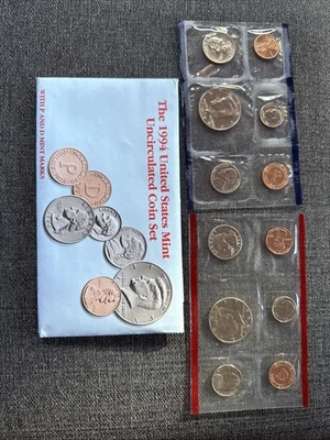 1994 US Mint Uncirculated 10 Coin Set Denver & Philadelphia - SET OF 2 - Image 1 of 4