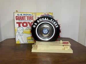 1964 U.S. Royal Giant Tire Meccanico Souvenir Giocattolo dell'Esposizione Universale di New York RICAMBI - Foto 1 di 20
