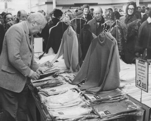 British Prime Minister Edward Heath goes Christmas shopping cr- 1973 Old Photo