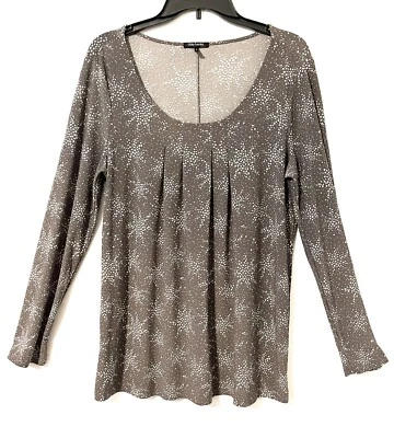 Daisy Fuentes Womens Blouse Size L Round Neck Long Sleeve Gray Star Print - Image 1 of 4