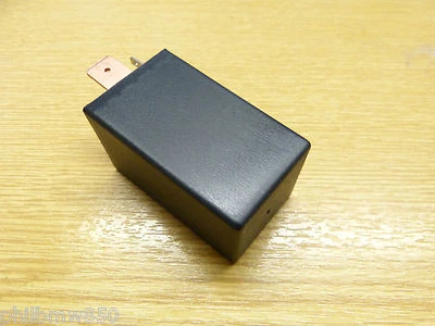 $ Relais Glühkerze Vorglührelais Glühanlage VW Golf Jetta LT Passat t3 T4 1E6 - Bild 1 von 2