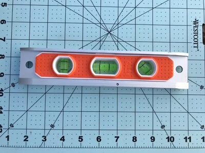 Klein Tools 935R Aluminum Torpedo Level Rare Earth Magnet, 9-Inch.New No package - Image 1 of 4