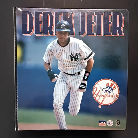 NEW YORK YANKEES DEREK JETER 3-RING BINDER Cover