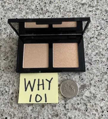 LAURA GELLER Hi-Def Glow Illuminator Duo HEART OF GOLD In Shimmer/Sparkle RET$33 - Image 1 of 4