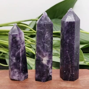 500 g Varita de cuarzo púrpura natural mica obelisco punta de cristal Reiki curación aleatoria - Imagen 1 de 14