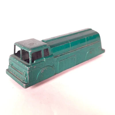 Camión cisterna diecast Midgetoy • Verde • 5,75 '' Foto 1 de 4