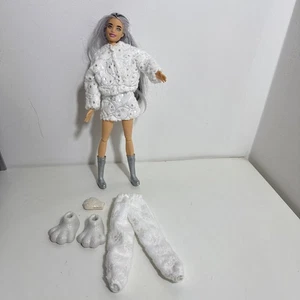 Barbie Cutie Reveal Muñeca Invierno Brillo Oso Polar Mattel 2021 Muñeca Barbie - Imagen 1 de 4