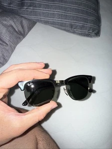 Sonnenbrille der Marke Ray-Ban Clubmaster Mod.: RB 3016 Made In Italy Neu - Bild 1 von 3