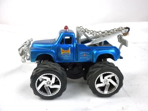 Freeways Towing 1/32 Diecast Friction Monster Tow Wrecker Tow Truck - Picture 1 of 5