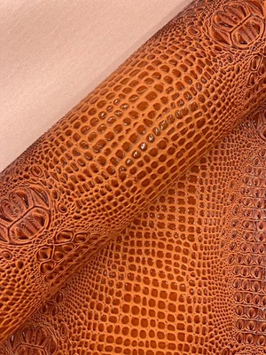 光滑双色鳄鱼假皮革内饰,3-D 鳄鱼皮纹理人造 — 第 1/3 张图片