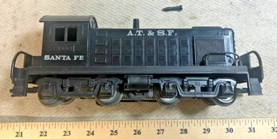 Marx O Gauge 1998 Santa Fe AT&SF Black Diesel Switcher Locomotive Runs (C) - Image 1 of 4