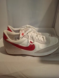 Nike Daybreak Damen weiß und rot Turnschuhe Größe 7,5 - Bild 1 von 10