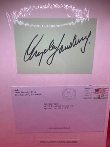 ANGELA LANSBURY " MURDER SHE WROTE" AUTOGRAPH SIGNED WITH ORIGINAL SASE - Picture 1 of 3