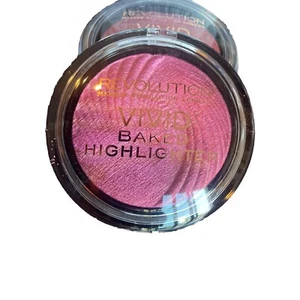 Revolution-Vivid Baked Highlighter Rose Gold Lights Highlighter 0.26 Oz - Picture 1 of 2
