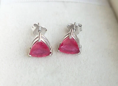 Pendiente de mujer Rubí Simulado Corte Trillón 1,20 quilates en latón. Foto 1 de 4