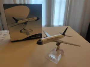 Modellino Aereo Boeing 767-300ER Blue Panorama,Pressofuso,Sc. 1/200.Nuovo17x14cm - Foto 1 di 5