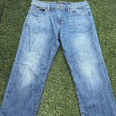 Lucky Brand 221 Straight Jeans Mens 36x32 Blue Deni Medium Wash Fade - Image 1 of 4