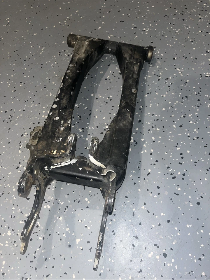 Brazo oscilante y deslizador de cadena Yamaha Warrior 350 Foto 1 de 1