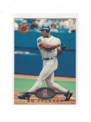 1995 STADIUM CLUB BASEBALL REGULAR BASE SERIES SINGLES #'S 1-210 - Image 1 of 2