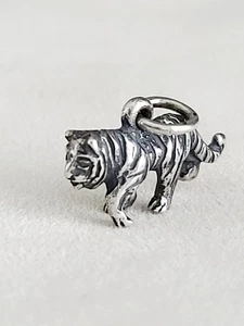 James Avery Retired 3D Tiger Charm With Box - New! - Picture 1 of 3