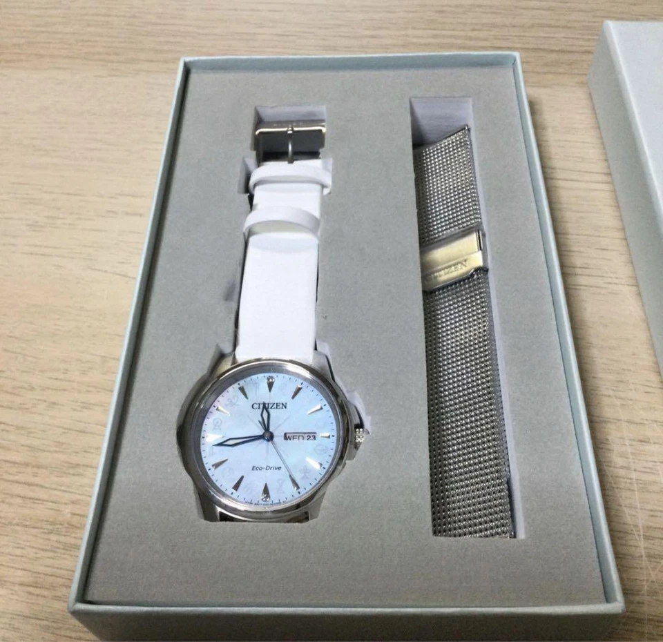 Reloj Citizen Final Fantasy XIV Colaboración LIGHT FF14 Caja Limitada Casi Como Nuevo Foto 1 de 4