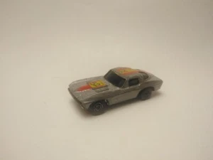 Vintage Summer 1963 Chevrolet Corvette silver muscle car 1/64 scale - Zdjęcie 1 z 5