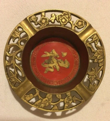 VINTAGE OLD COLLECTIBLE BRASS JALI CUTTING WORK CIGARETTE ASHTRAY PLATE TOBACCO - Image 1 of 3