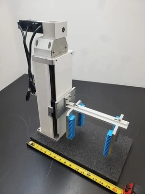 Servo Tecnica APM-SA01ACN2-8-SC Servomotor Actuador Lineal Robot de Transferencia de Obleas Foto 1 de 4