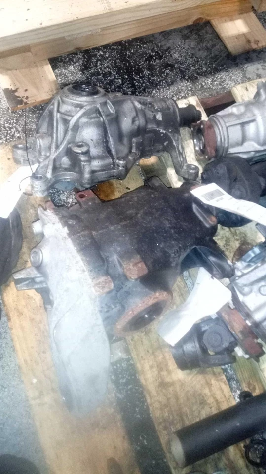 2019 BMW 430I Differential Carrier Assembly OEM 71K Mi Black NJ25-18009-450858 - Image 1 of 4