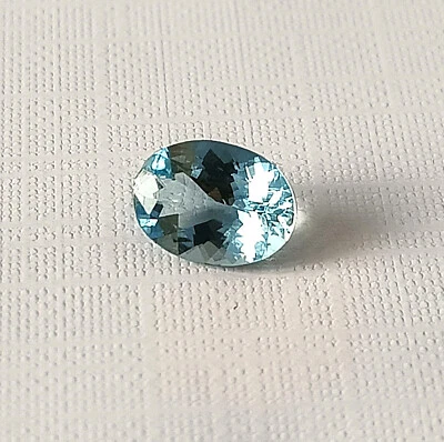 Blue Aquamarine Faceted Oval Cut 1.25 CTS 9.4X6.9 mm Natural Untreated Gemstone - Image 1 of 4
