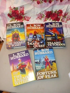 L ron Hubbard books,mission  earth,dust covers,lot of 5 books,used - Imagen 1 de 12