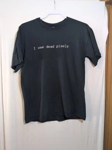 *Distressed* Gildan M I See Dead Pixels Black S/S Tshirt - Picture 1 of 7
