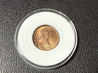 1990 D Lincoln Memorial Penny No Mint Mark Double Die Obverse & Reverse Error - Image 1 of 4