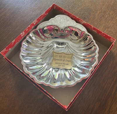 Tazón de vieira reproducción de diseño Sheffield Inglaterra 1700-1800 NUEVO en caja Foto 1 de 4