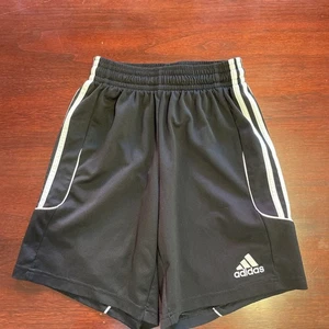 ADIDAS CLIMATE YOUTH BOYS BLACK ATHLETIC SHORTS~SIZE MEDIUM - Picture 1 of 17