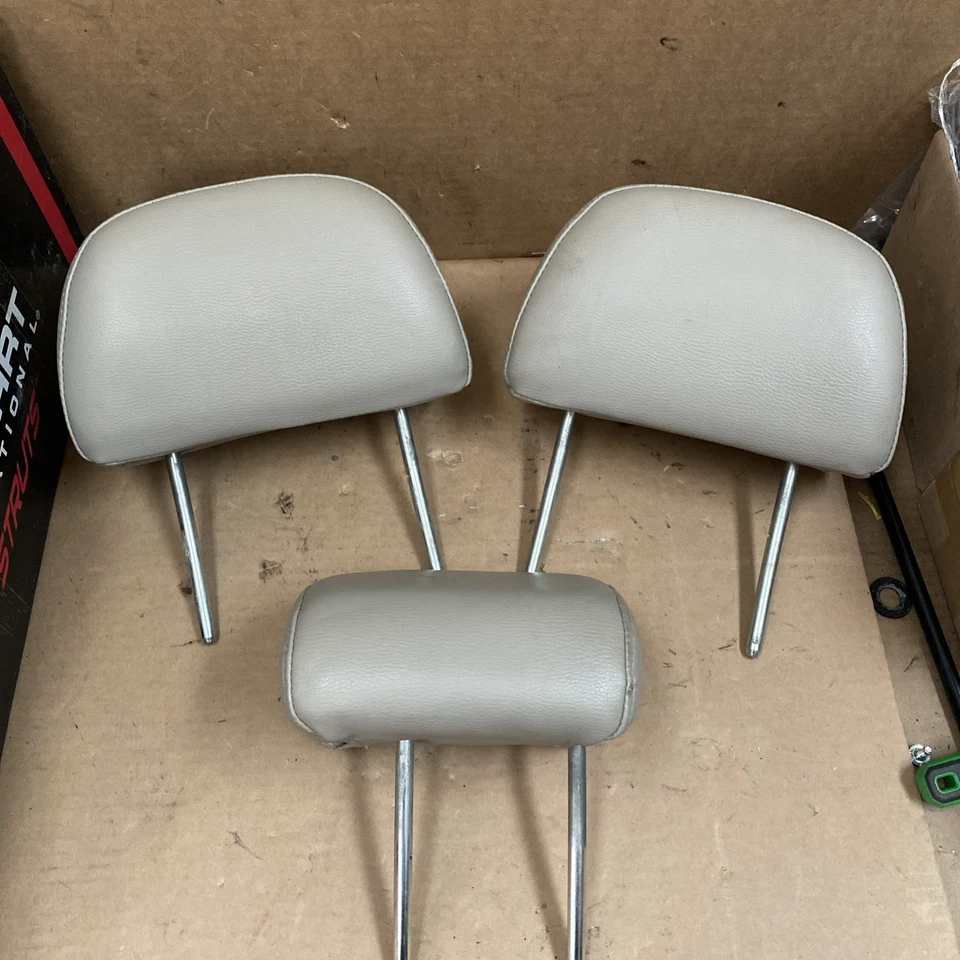 Juego de reposacabezas trasero Subaru Outback Wagon 2005 2006 2007 0039 Foto 1 de 4