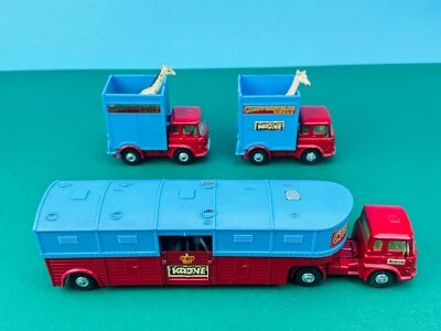 Corgi Toys Bedford Pferdetransporter Giraffen-Transporter CHIPPERFIELDS CIRCUS - Bild 1 von 4