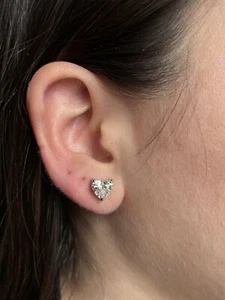 Diamond Stud Earrings VVS2 D Heart 3 Carat Lab Created IGI Certified Sparkling - Picture 1 of 5