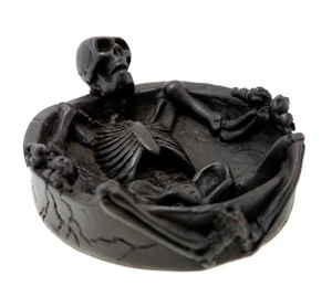 Aschenbecher -kopf Mort - Skelett aus Resin - Handarbeit #3158 - Picture 1 of 8