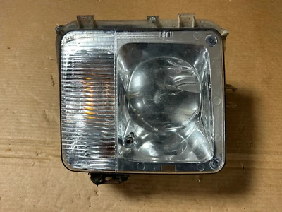 Cadillac SRX 2004 2005 2006 2007 2009 OEM LUZ ANTINIEBLA IZQUIERDA INTERMITENTE Foto 1 de 4