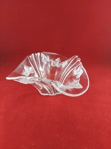 PIATTO CARAMELLE VINTAGE MIKASA DESIGN FOGLIA TRASPARENTE SMERIGLIATO 7" GERMANIA. BELLISSIMO PEZZO. - Foto 1 di 6