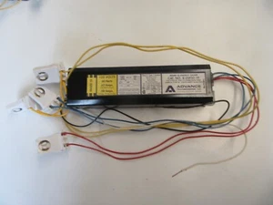 Advance Ballast R-2SP30-TP Completo con Enchufes Cableados Nuevo - Imagen 1 de 4