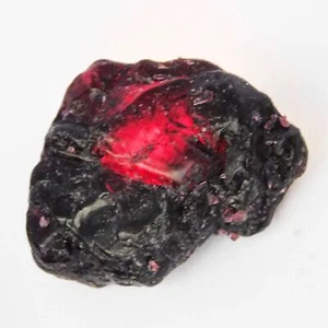 Natural Garnet Red Uncut ROUGH 155 Ct Earth Mined CERTIFIED Loose Gemstone - Picture 1 of 12