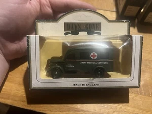 Lledo Days Gone Vanguards 64003 1950 Bedford Army Ambulance Model Vehicle - Picture 1 of 2