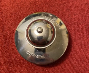 Pampered Chef Cut-N-Seal Sandwich Cutter 3” Round Silver Kitchen Tool - Picture 1 of 2
