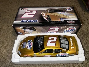 Action Autographed 1:24 2007 Kurt Busch #2 Miller Lite World Beer Challenge - Picture 1 of 6