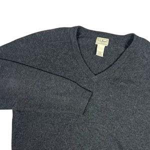 LL Bean Sweater Mens Large Tall Gray Pullover V-Neck 100% Lambs Wool - Picture 1 of 10