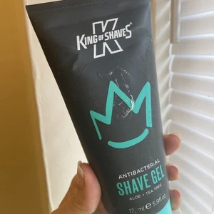Damaged Bottle. New, Unused. Kings Of Shaves. Antibacterial Shave Gel. 175ml. - Picture 1 of 7