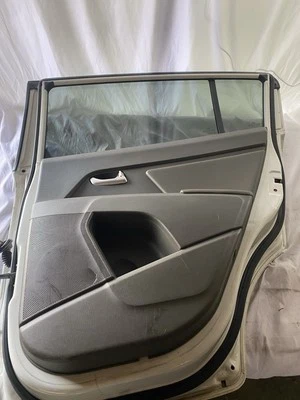 Kia Sportage 2015 puerta trasera derecha Foto 1 de 2