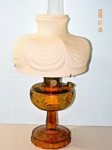 Amber Lincoln Drape Lamp with a  Frosted Drape Glass Shade 23 Burner Complete - Picture 1 of 16